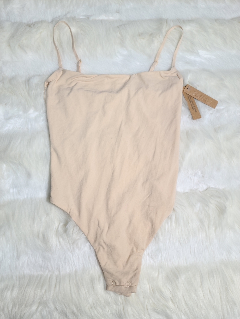SKIMS Fits Everybody Cami Thong Bodysuit Cream Sand Women XS NEW